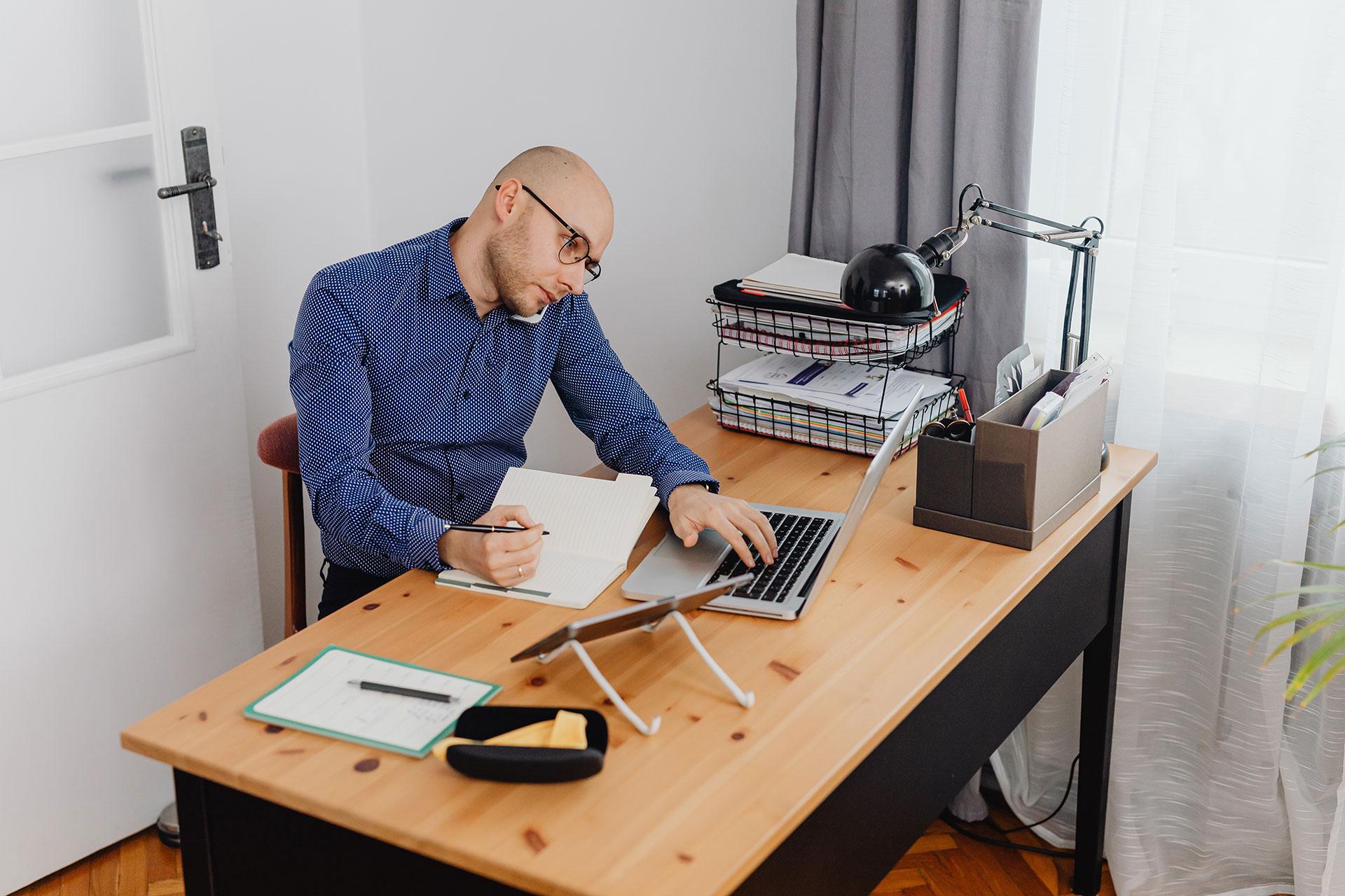 Multitasking Teleconference Listeners: How to Deal with Them